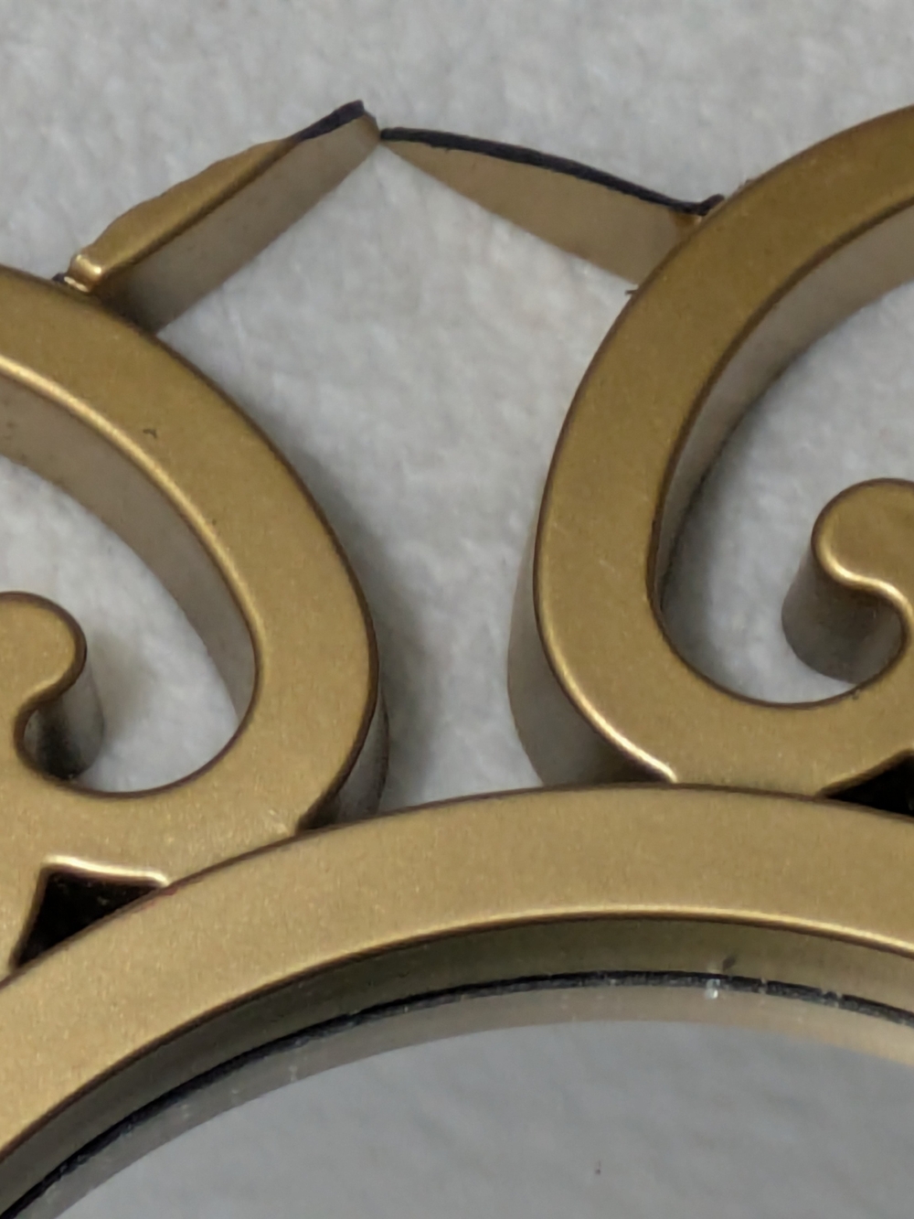 Pair 10” Gold Accent Wall Mirrors Starburst & Hearts Ornate Plastic Frame - Picture 6 of 7
